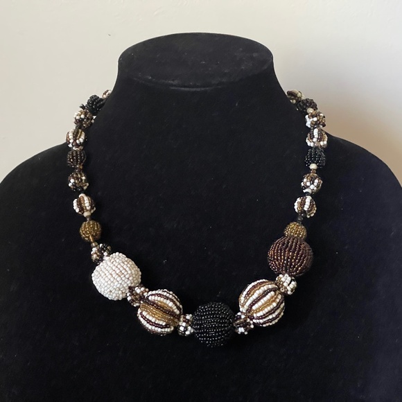 About Color handmade ball seed beads necklace. Made in Indonesia - Picture 1 of 4